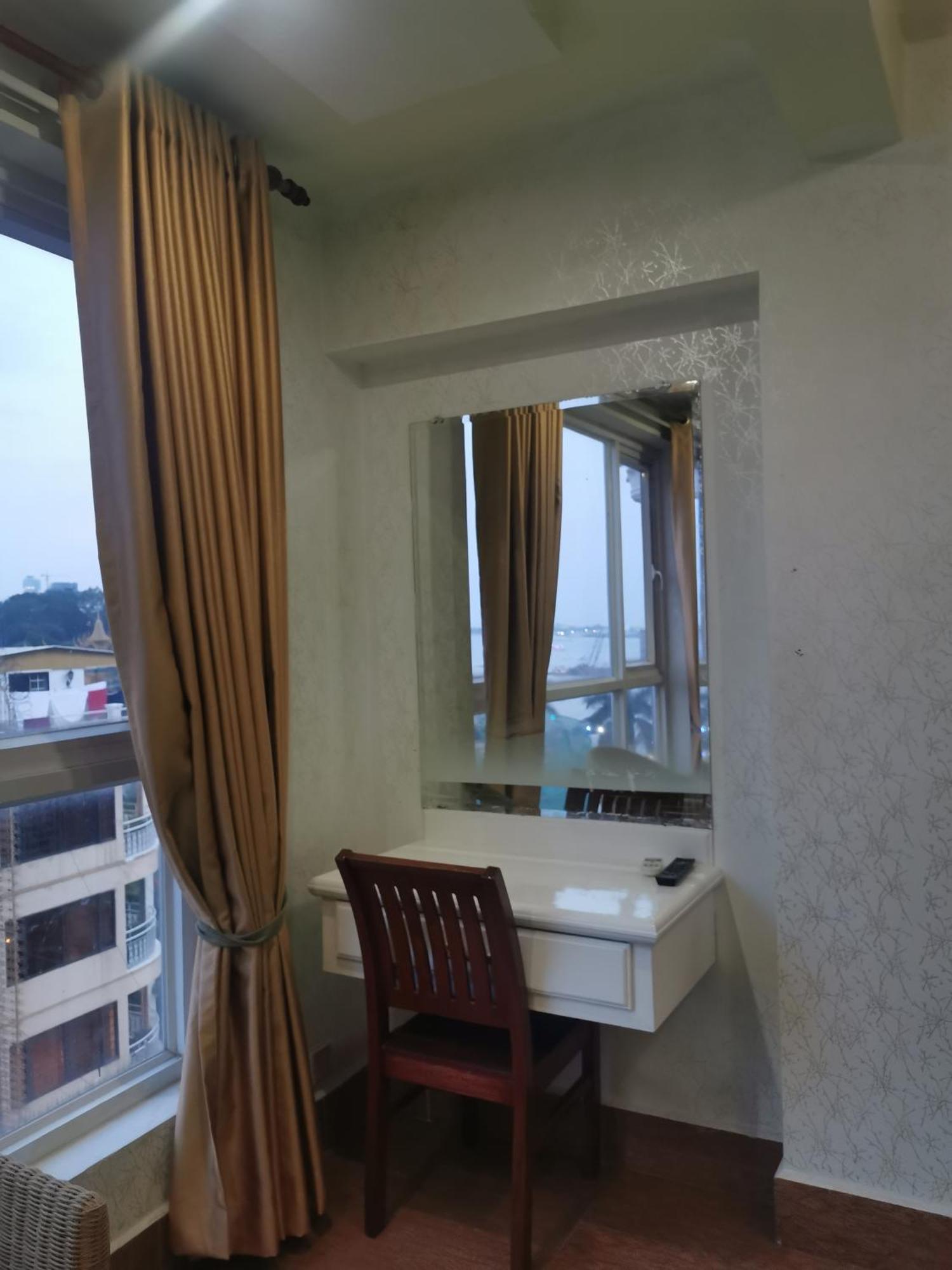 Sovanphum Riverside พนมเปญ ห้อง รูปภาพ